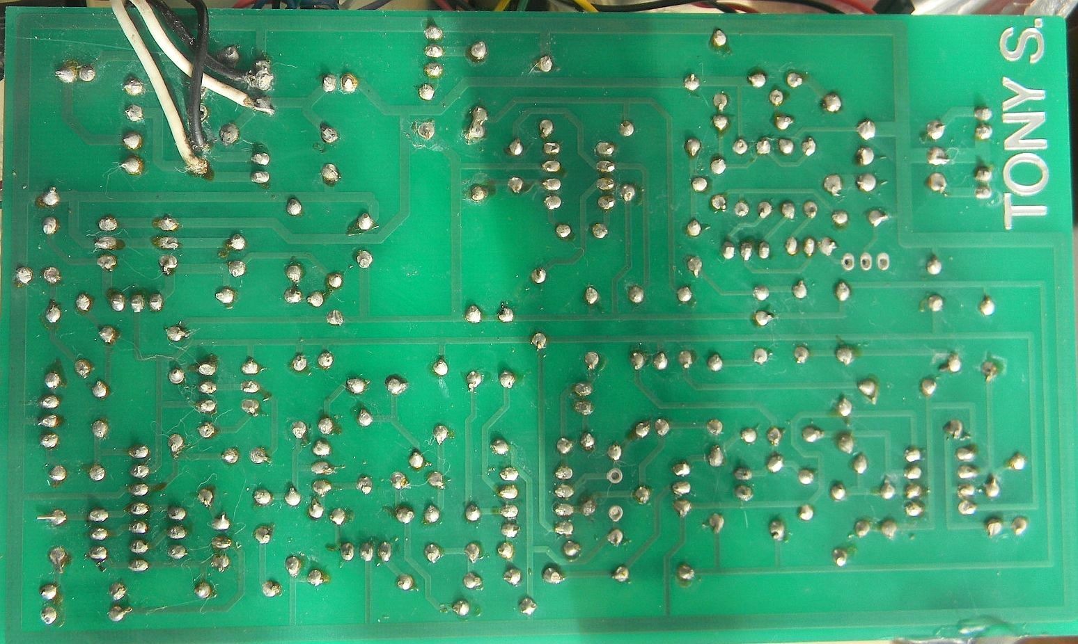 Click image for larger version  Name:	PCB trace side _001ab.jpg Views:	0 Size:	343.4 KB ID:	421246