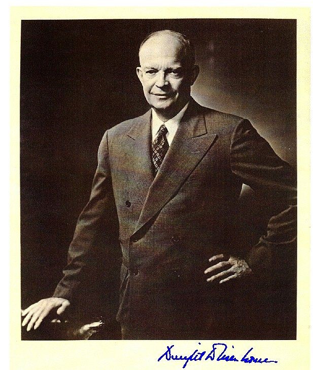 Click image for larger version

Name:	Ike autograph_001a.jpg
Views:	92
Size:	149.7 KB
ID:	430049