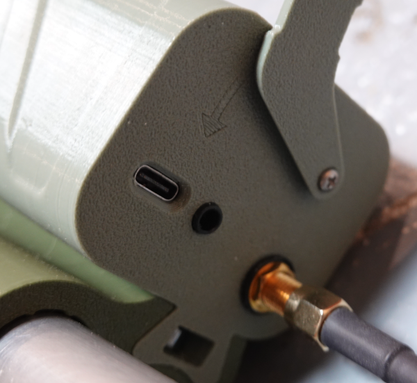 Click image for larger version

Name:	md-rear-ports.png
Views:	352
Size:	463.3 KB
ID:	432011